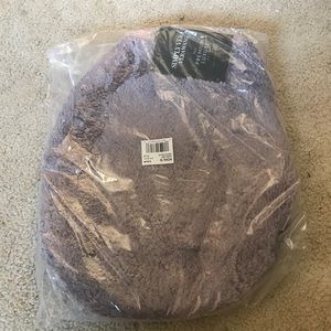 Vera Wang toilet seat cover